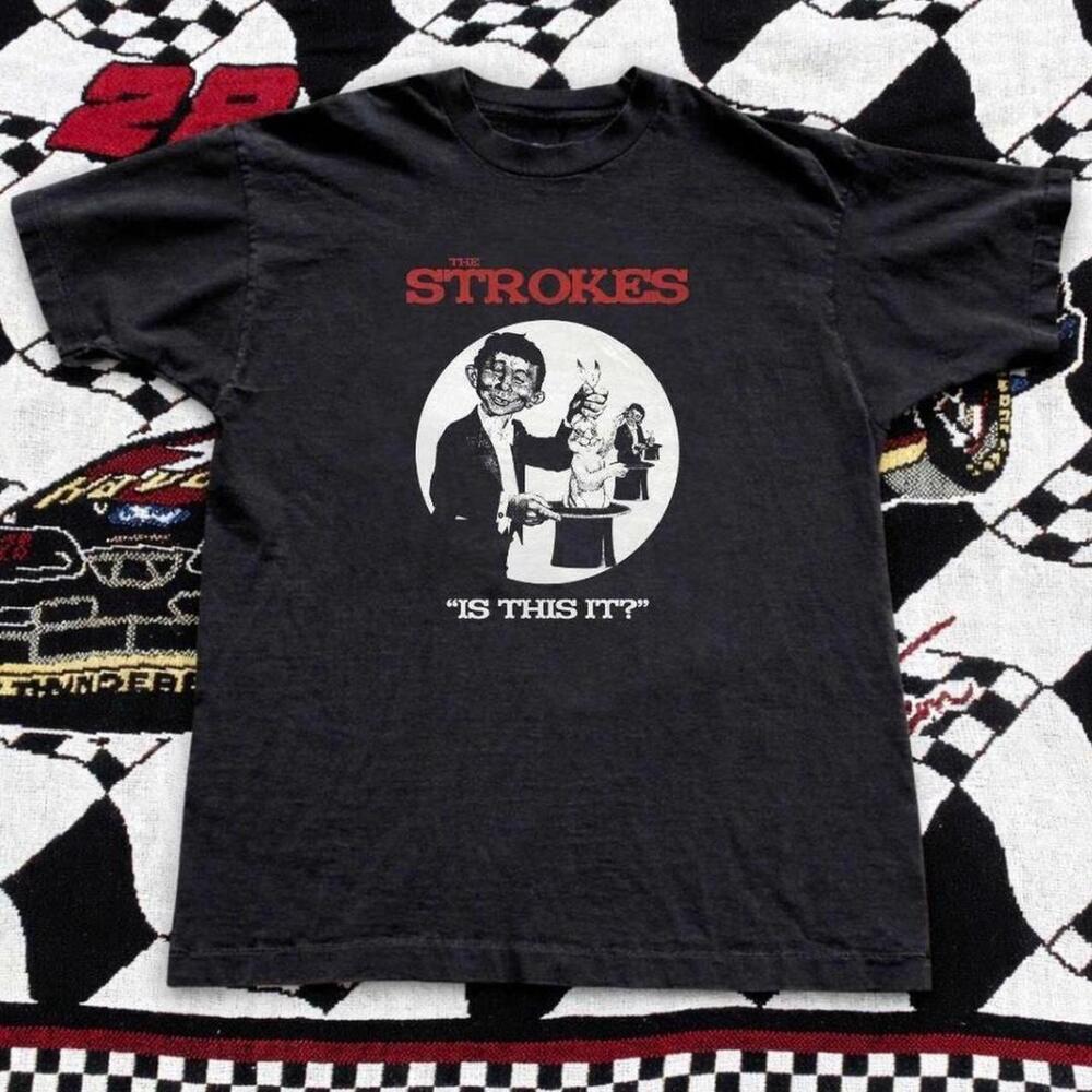 Gildan Men Black T-Shirt, The Strokes Black Band Tee